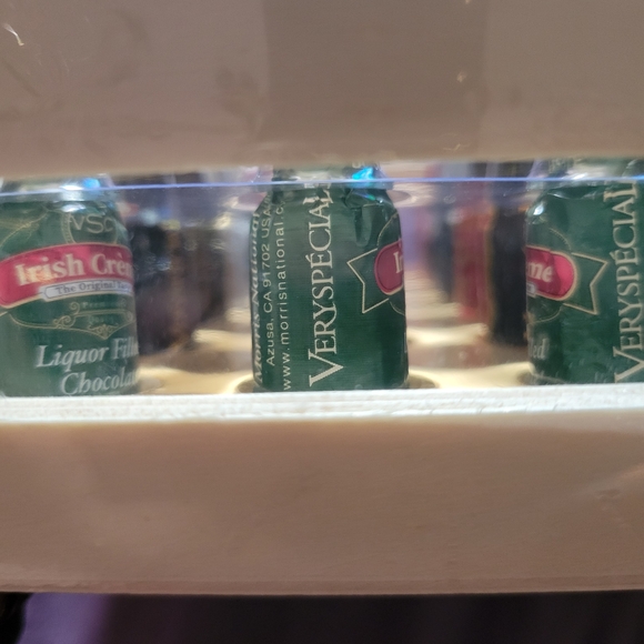 Victoria's Secret Liquor Filled Chocolates - Assorted Colors - Picture 4 of 5